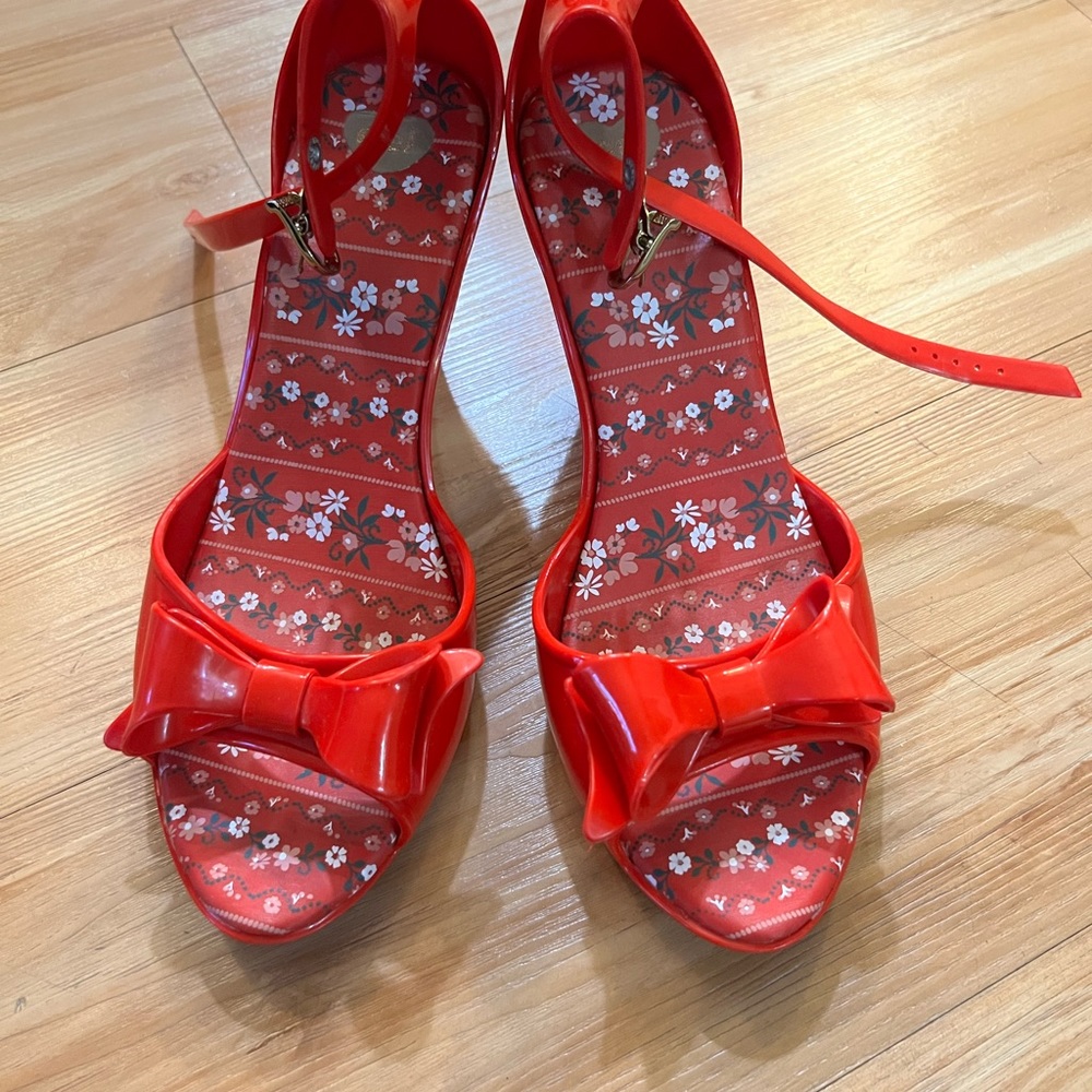 Melissa Red Floral Bow Ankle-Strap Sandals - Picture 3 of 16